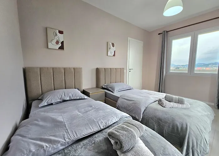 Skyvista * Τίρανα